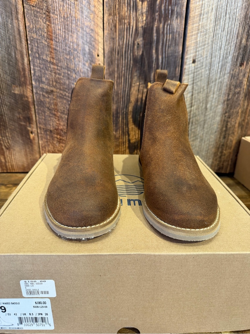 Hari Mari Odessa, Waxed Saddle